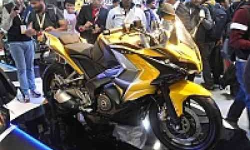 Motor Sport Pulsar SS400, Curi Perhatian di India