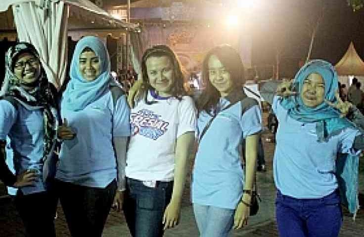 Peserta Wanita Ikut Ramaikan Spesial City Rally Surabaya