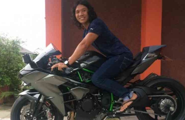 Mengendarai Kawasaki H2 Carbon Satu-Satunya Di Indonesia, Amin Adrianto Masih Canggung