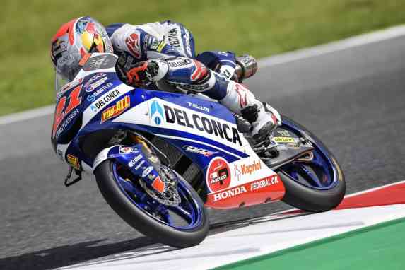 Hari Pertama di Mugello, Tim Gresini Moto3 Berjuang Keras