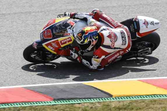 Kualifikasi Moto2 Jerman, Kendala Pada Ban