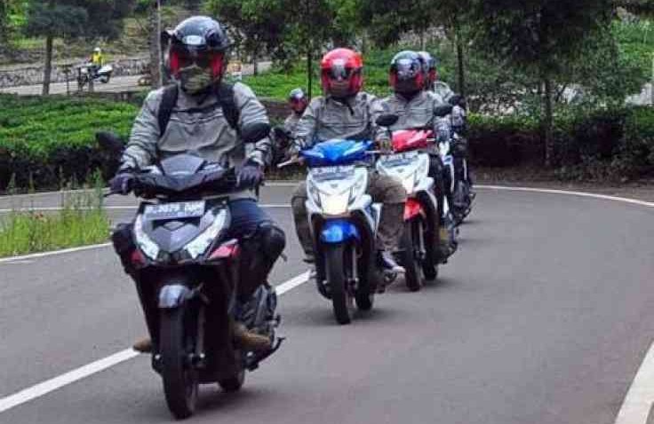 Mau Aman dan Nyaman Saat Riding ? Berikut Tips Safety Riding Biar Aman di Jalan