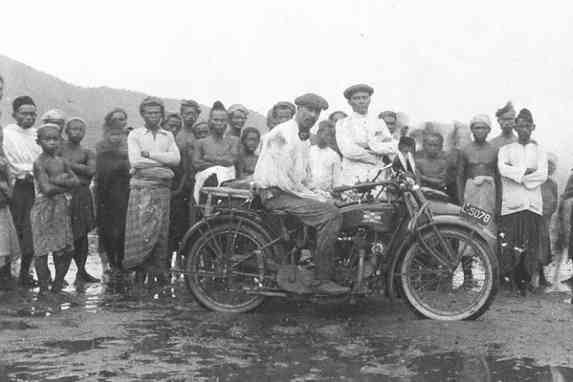 Kamu Harus Tahu, Inilah Sejarah Sepeda Motor di Indonesia