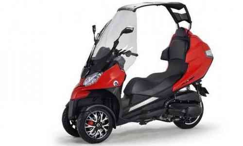 Motor Tiga Roda Anti Hujan Cocok Buat Emak-emak