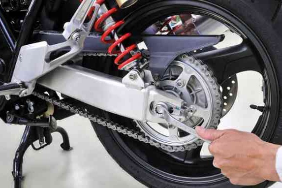 Cara Membersihkan Rantai Motor Yang Benar
