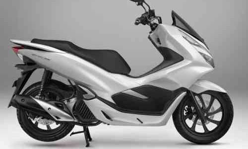 Honda PCX150 Punya Fitur Yang Tidak Ada Pada Yamaha Nmax