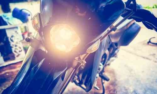 Kamu Harus Tahu Kenapa Lampu Motor Harus Menyala Siang Hari