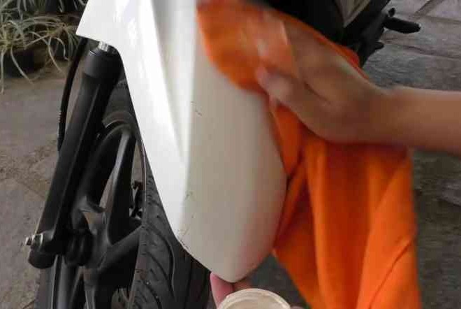 Cuma Modal Rp25 Ribu, Bodi Motor Kamu Bisa Mengkilap Seperti Baru