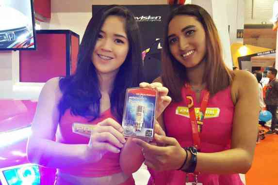 Autovision RZ1 Bikin Motor Maticmu Bersinar Terang