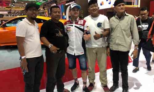 Pebalap Moto2 Sam Lowes Temui Penggemarnya di GIIAS 2019