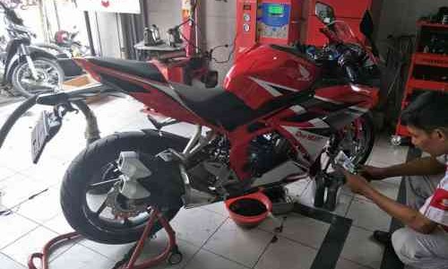 Panduan Servis Tahun Pertama CBR250RR