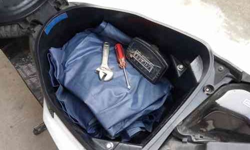 Perlengkapan Yang Harus Ada di Jok Motor