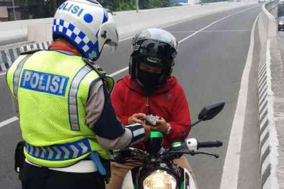 Yang Kenan Tilang, Cek Biaya Tilang Untuk Sepeda Motor Tahun 2019