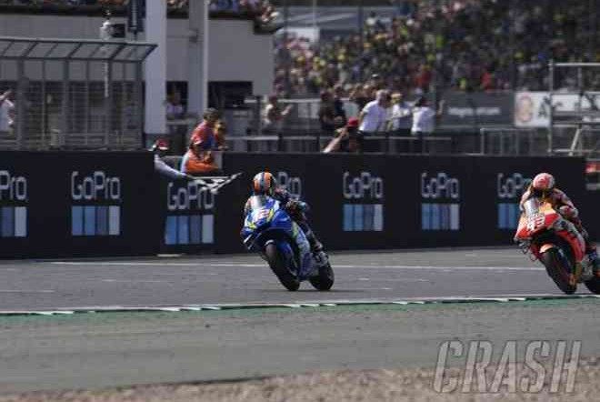 Lap Terkahir Marquez Disalip Alex Rins di Tikungan Terkahir, Sakitnya Tuh Di Sini