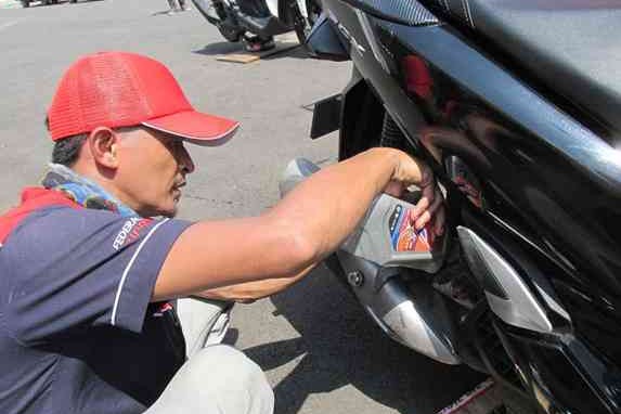  Pentingnya Ganti Oli Secara Rutin Dan Tepat Waktu