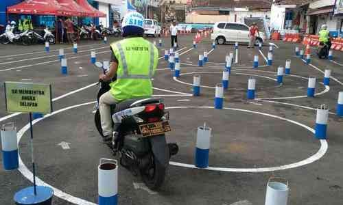 Begini Triknya Supaya Kamu Lolos Praktik Bikin SIM