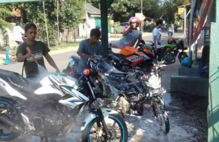 Cara Supaya Cat Tidak Rusak Saat Mencuci Motor