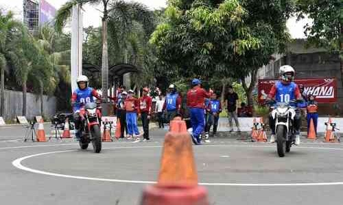 Blogger dan Vlogger Belajar Safety Riding Dengan Kontes