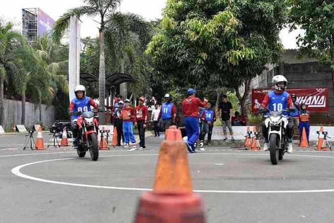 Blogger dan Vlogger Belajar Safety Riding Dengan Kontes