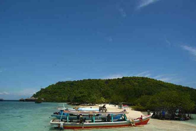 Mau Liburan Menikmati Keindahan Bawah Laut ? Datang Saja ke Pulau Pahawang Lampung