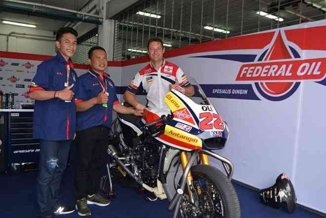 Sehari Jadi Mekanik Federal Oil Gresini Moto2, Begini  Kata Dua Mekanik Asal Bali