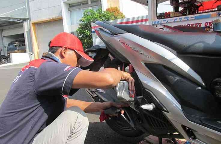 Ganti Oli Mesin Motor Matic, Idealnya Berapa Kilo Meter