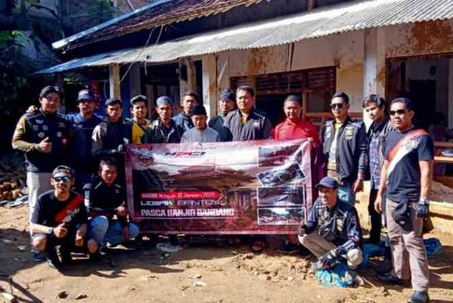 Komunitas Honda PCX Tangerang Sunmori Sekaligus Bakti Sosial