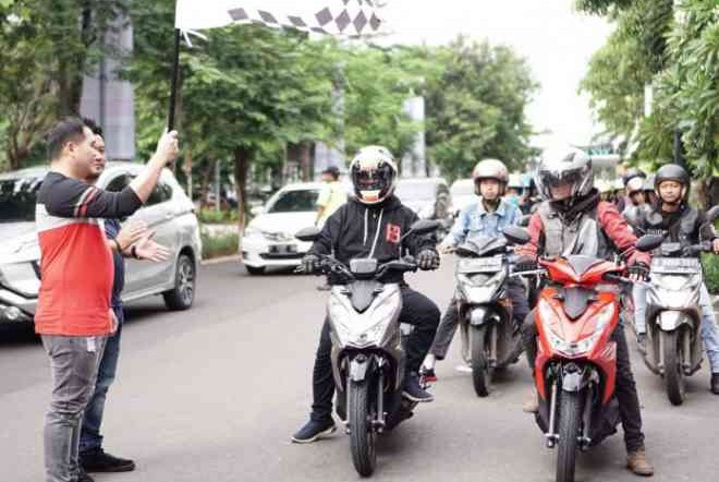 Serunya Bikers Honda BeAT Kongkow Bareng di Bekasi