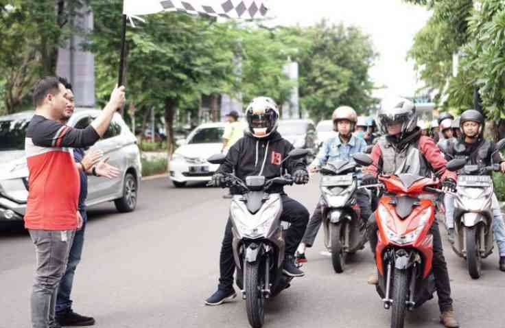 Serunya Bikers Honda BeAT Kongkow Bareng di Bekasi