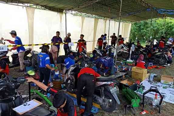 Bersama ITS, Tekiro Adakan Servis Gratis