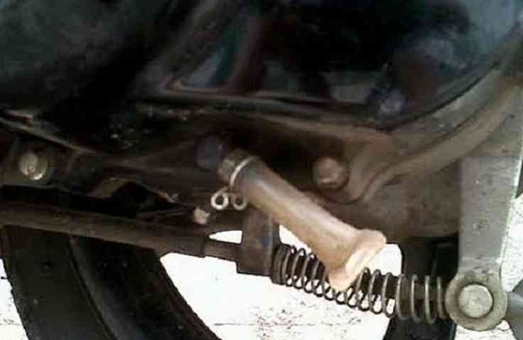 Mudah Banget Begini Cara Membuang Sisa Air CVT Pada Motor Skuter Matic