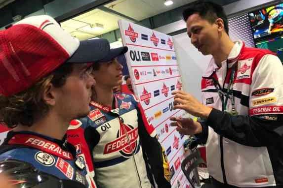 Dukung Langsung Pembalapnya, Perwakilan Federal Oil Tiba Di Qatar