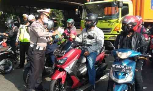 Wahana Honda Ajak Pengendara Motor Tertib Dan Gunakan Masker Selama PSBB