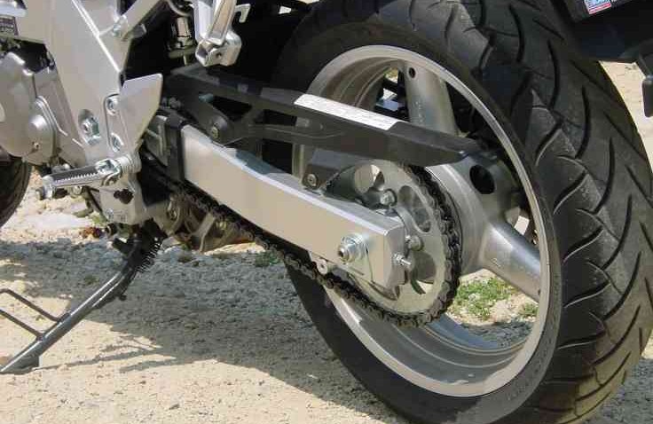 Efek Jika Rantai Motor Terlalu Kendur