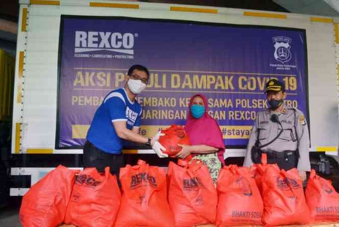 Rexco Bagikan 1000 paket Sembako Untuk Masyarkat Terdamoak Covid-19