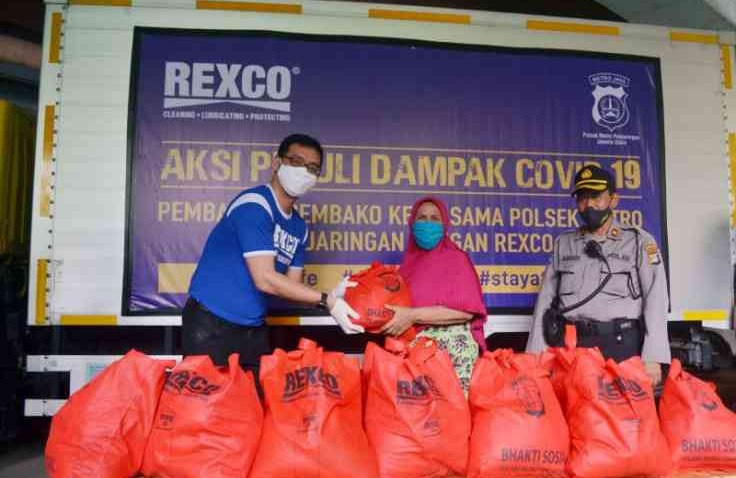 Rexco Bagikan 1000 paket Sembako Untuk Masyarkat Terdamoak Covid-19