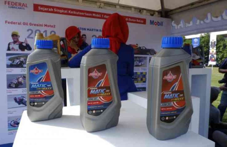 Pengaruh Zat Aditif di Oli Sepeda Motor Untuk Mesin