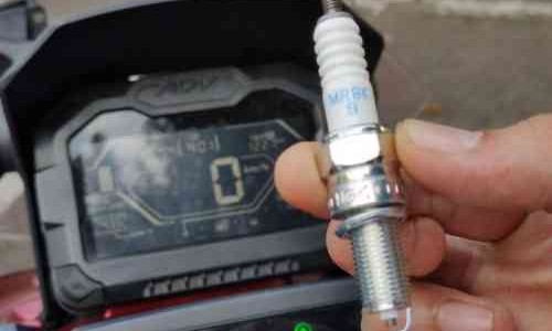 NGK BUsi Punya Fitur Unik Untuk Motor Honda Forza, Yamaha XMAX,Honda ADV Dan Honda PCX