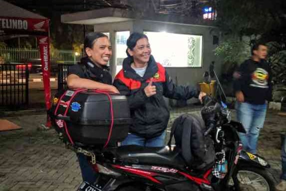 Pakai Honda Revo, Siti Farah Solo Riding Dari jakara ke Titik Nol Sabang