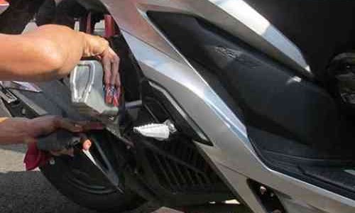 Kenapa Oli Mesin Harus Rutin Diganti Secara Berkala