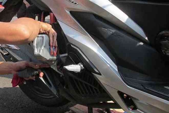 Kenapa Oli Mesin Harus Rutin Diganti Secara Berkala