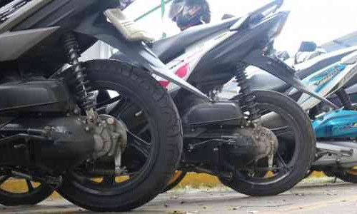 Mau Ganti Ban Motor, Kenali Dulu Ciri-Ciri Ban Harus Ganti