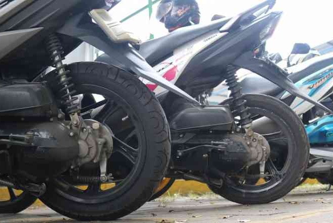 Mau Ganti Ban Motor, Kenali Dulu Ciri-Ciri Ban Harus Ganti