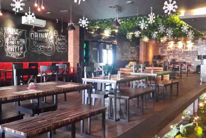 Cyrano Cafe Tempat Ngopi Asyik Bareng Teman 