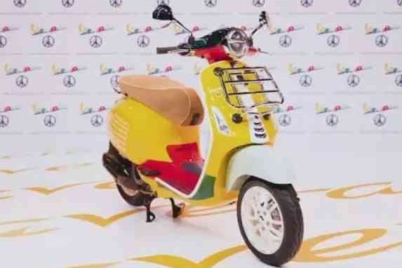 Nyentriknya Skutir Warna Kuning Ini Cocok Buat Pecinta Warna Kuning