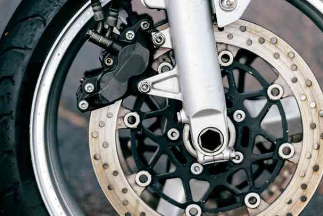 Mengetahui Tanda Kampas Rem Motor Sudah Waktunya Ganti Apa Belum