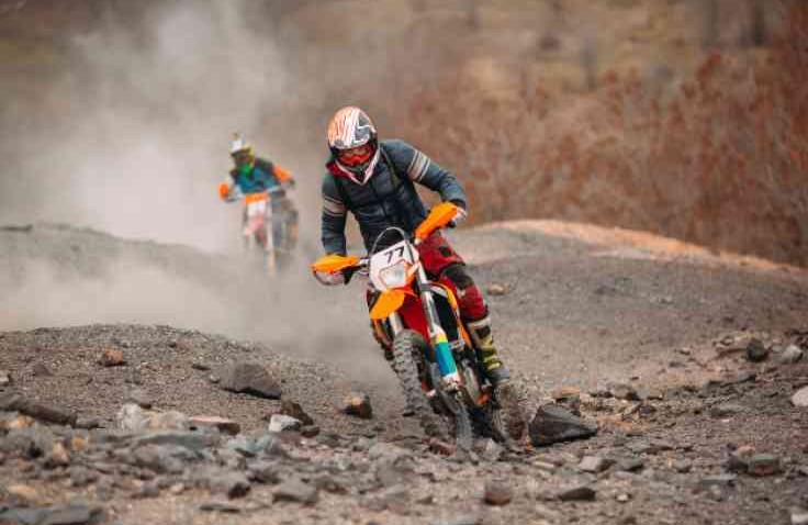 Perlengkapan Untuk Naik Motor Cross Yang Harus Kamu Tahu