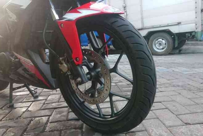 Pernah Alami Ban Motor Benjol, Mungkin Salah Satu Penyebab Ini