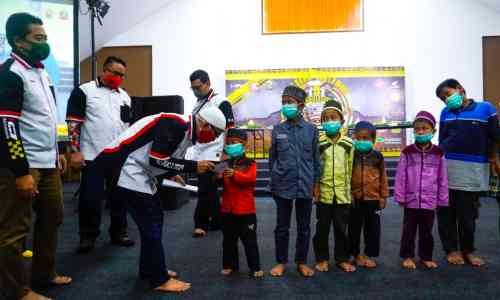 Rayakan Ulang Tahun ke 9, Komunitas Ini Santuni Anak Yatim