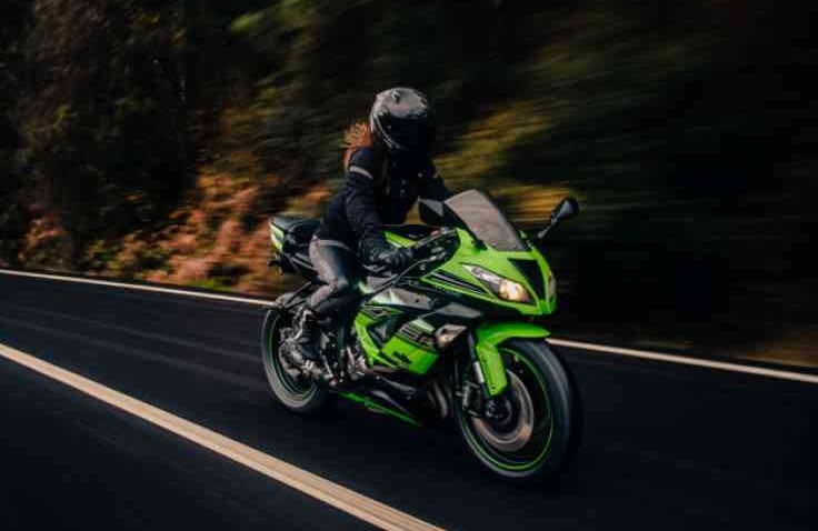 Begini Supaya Kamu Aman Saat Mengendarai Motor Jarak Jauh